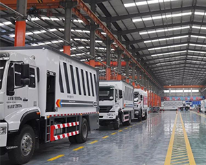 匠心做品牌 —九州陸達牌粉料撒布車 SLD390震撼登場